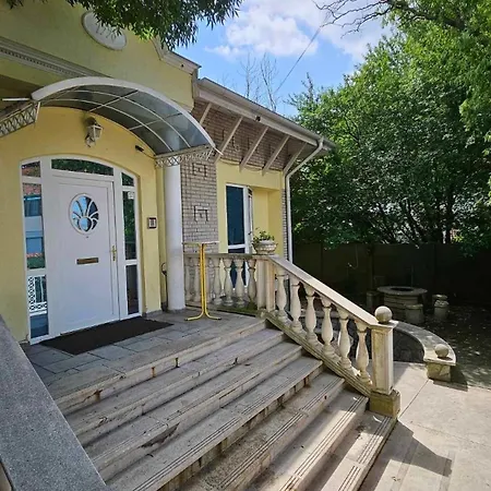 St Peter Villa Budapest