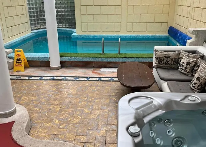 St Peter * Budapesta