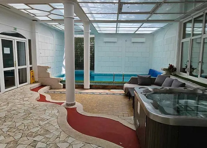 Villa St Peter *